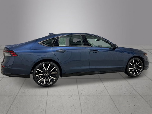 new 2025 Honda Accord Hybrid car, priced at $40,450