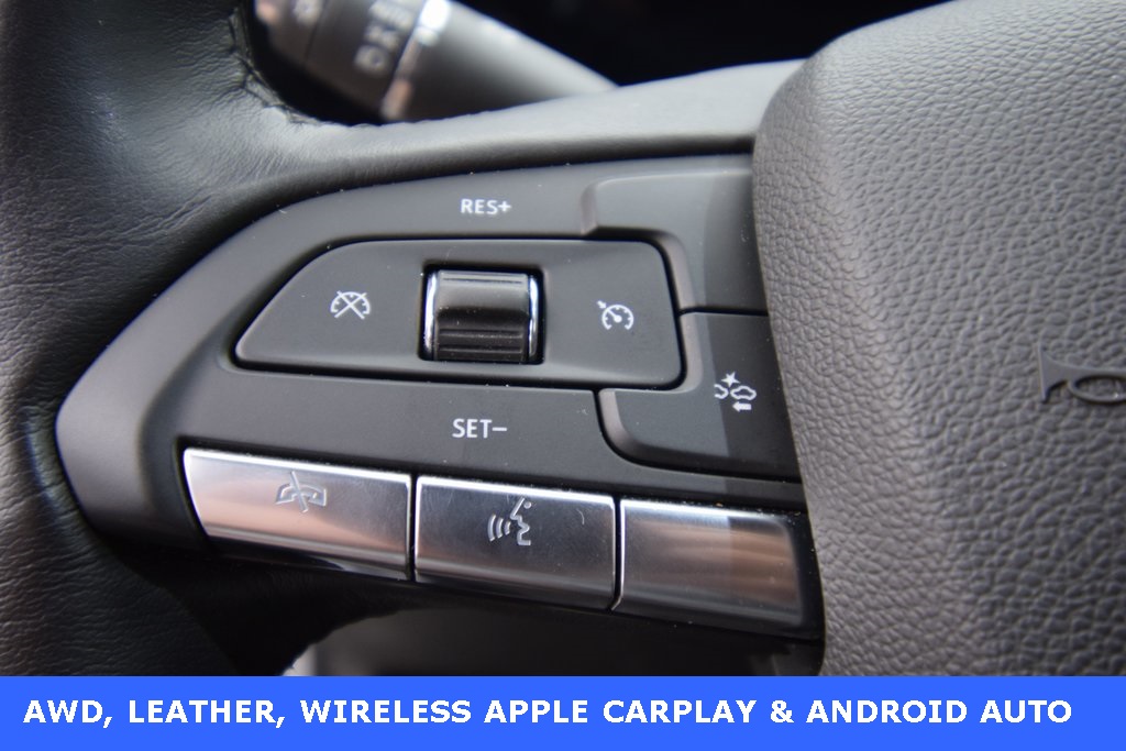 used 2024 Cadillac XT4 car, priced at $33,998