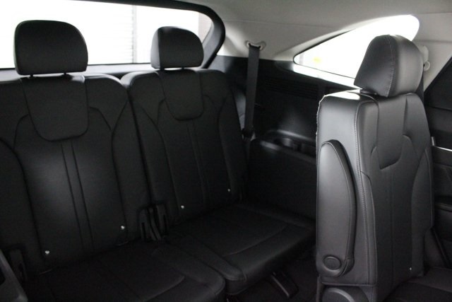 new 2025 Kia Sorento car, priced at $42,770