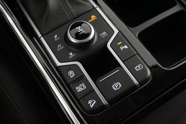 new 2025 Kia Sorento car, priced at $42,770
