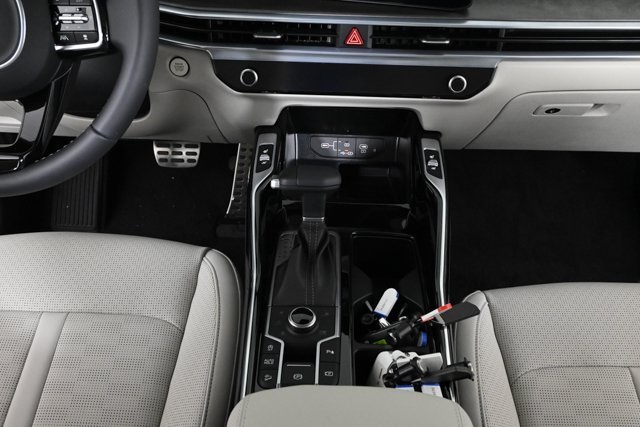new 2025 Kia Sorento car, priced at $41,405