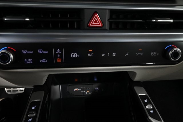 new 2025 Kia Sorento car, priced at $41,405