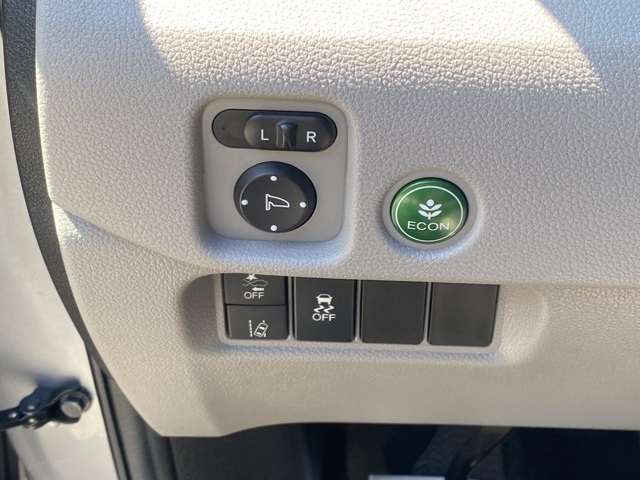 used 2021 Honda Pilot car, priced at $23,395