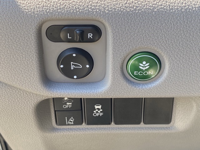 used 2021 Honda Pilot car, priced at $23,395