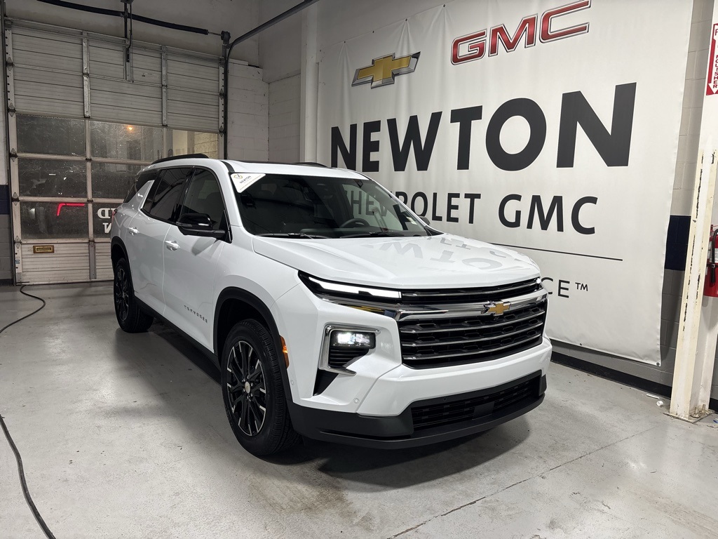 new 2026 Chevrolet Traverse car, priced at $51,720