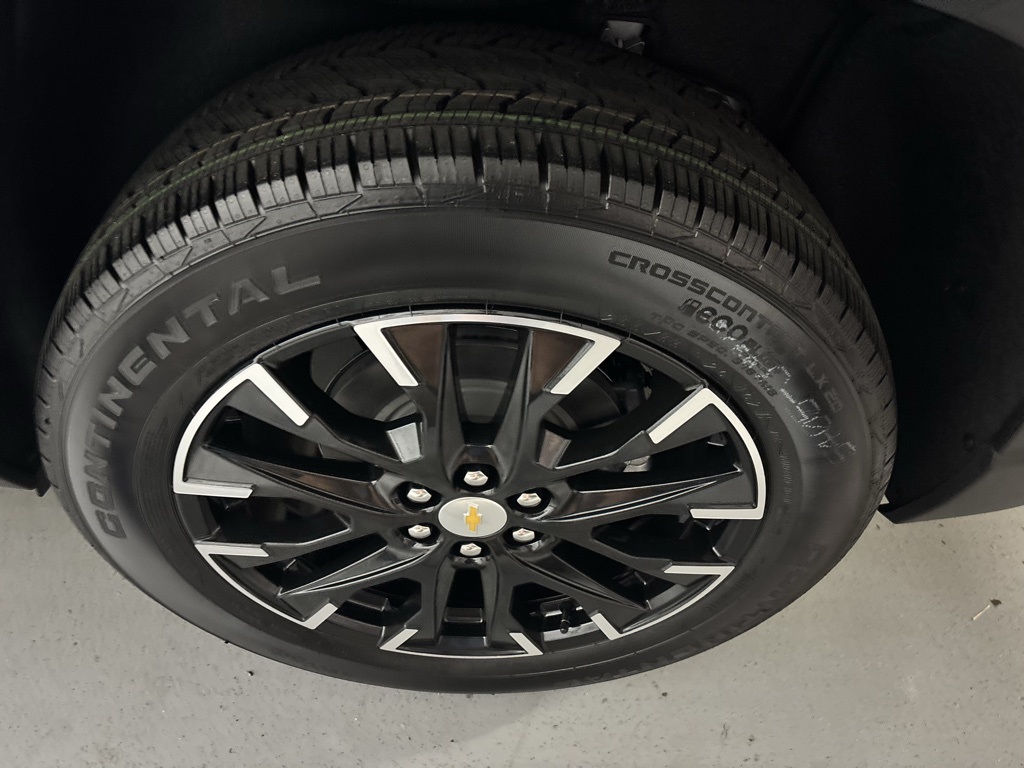 new 2026 Chevrolet Traverse car, priced at $51,720