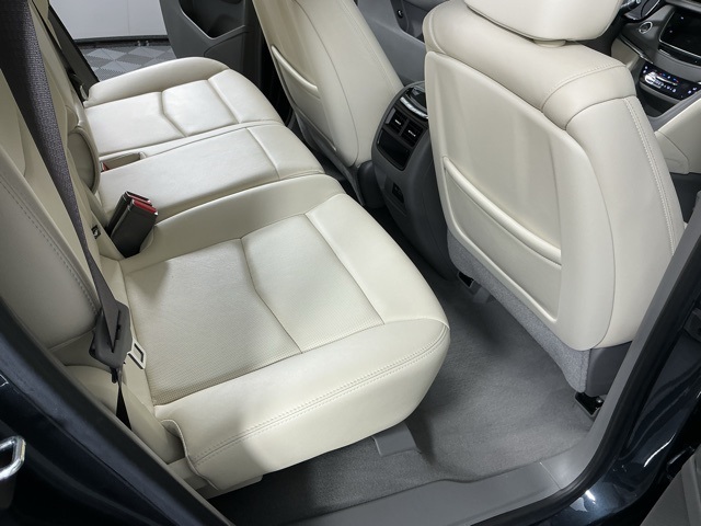 used 2020 Cadillac XT5 car, priced at $29,556