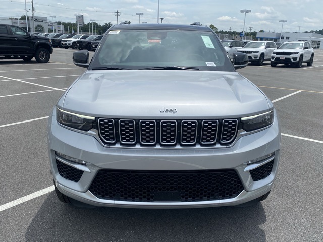 new 2025 Jeep Grand Cherokee car, priced at $53,847