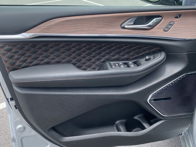 new 2025 Jeep Grand Cherokee car, priced at $53,847