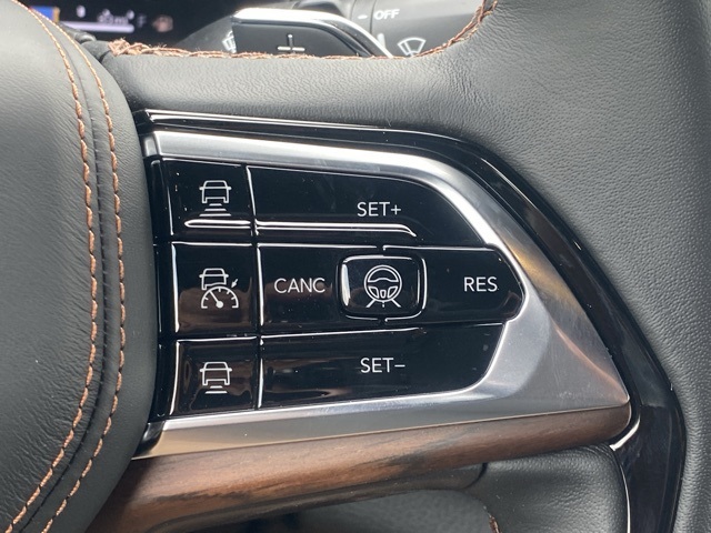new 2025 Jeep Grand Cherokee car, priced at $53,847