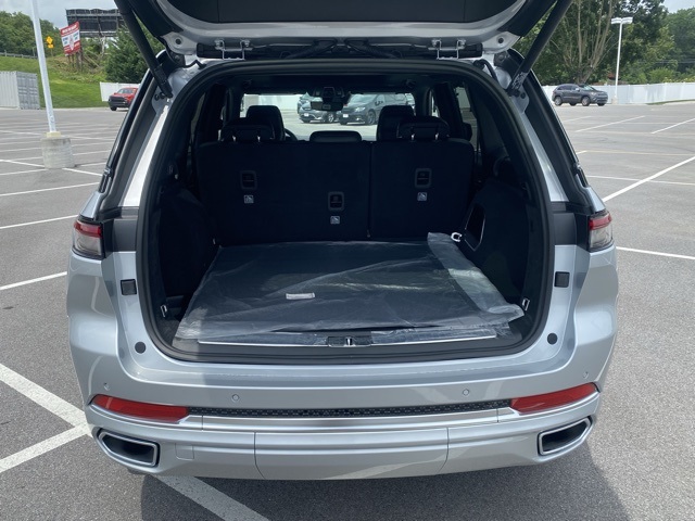 new 2025 Jeep Grand Cherokee car, priced at $53,847