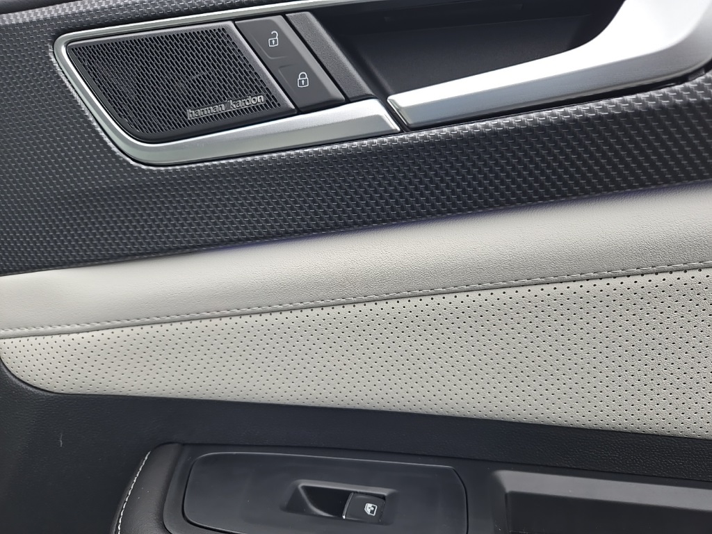 new 2025 Volkswagen Atlas Cross Sport car, priced at $48,491