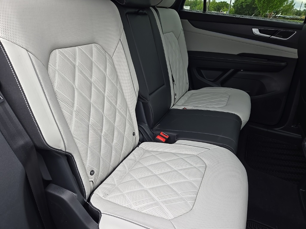 new 2025 Volkswagen Atlas Cross Sport car, priced at $48,491