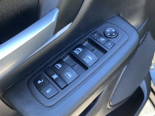 used 2023 Ram 1500 car, priced at $33,369