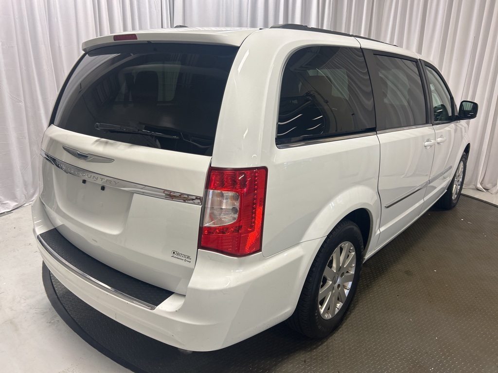 used 2016 Chrysler Town & Country car, priced at $7,499