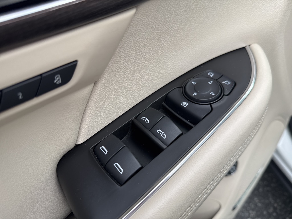 used 2021 Buick Envision car, priced at $28,900