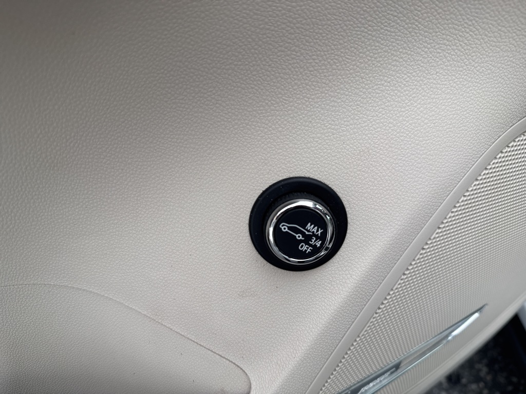 used 2021 Buick Envision car, priced at $28,900