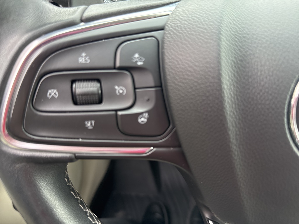 used 2021 Buick Envision car, priced at $28,900