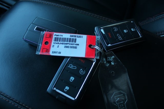 used 2023 Jeep Grand Cherokee car, priced at $39,005