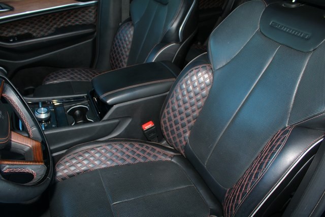 used 2023 Jeep Grand Cherokee car, priced at $39,005