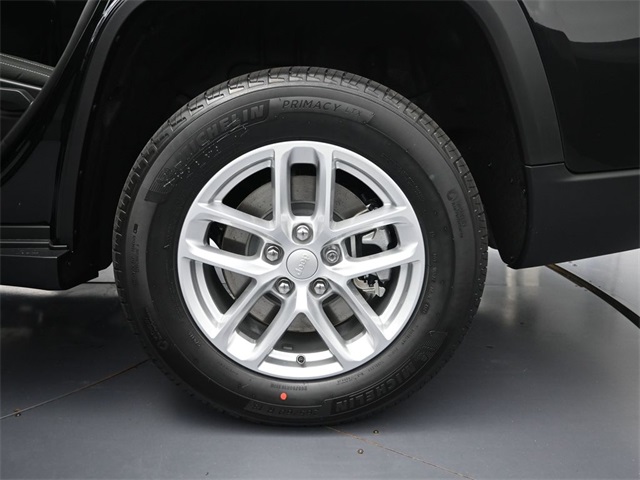 new 2025 Jeep Grand Cherokee L car, priced at $45,165