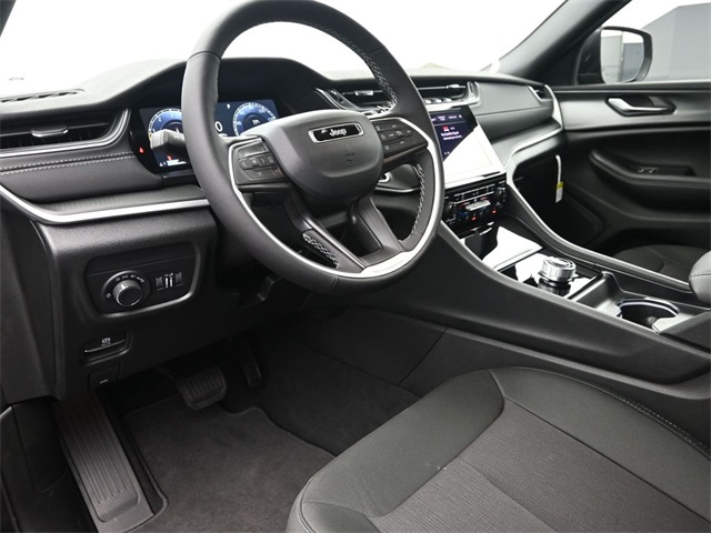 new 2025 Jeep Grand Cherokee L car, priced at $45,165