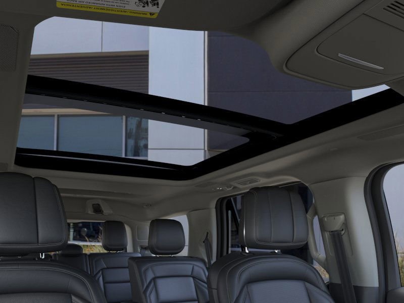 new 2025 Lincoln Navigator car, priced at $102,940