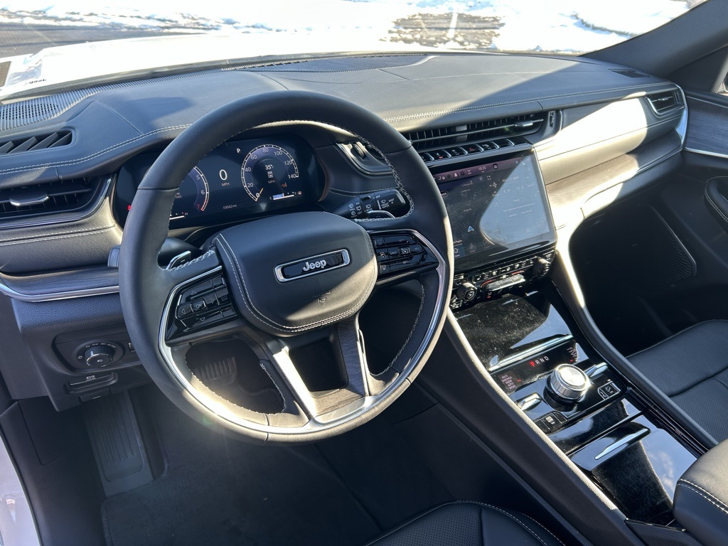 used 2024 Jeep Grand Cherokee car, priced at $43,996