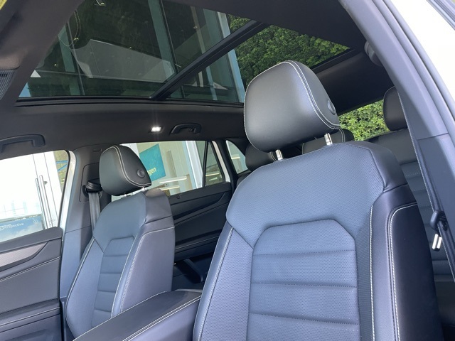 used 2024 Volkswagen Atlas Cross Sport car, priced at $39,900