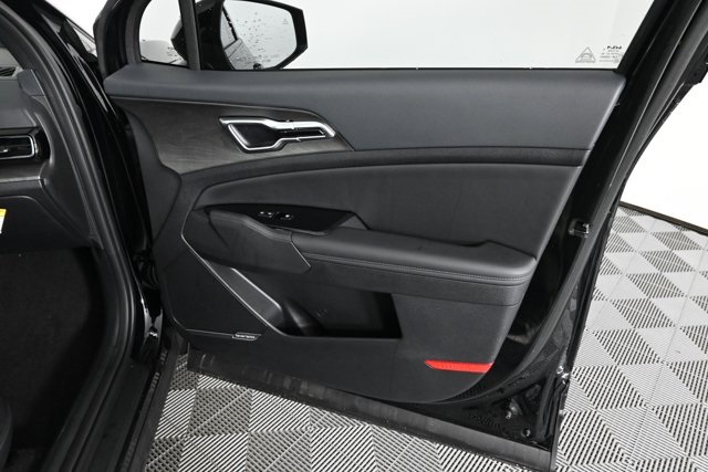 new 2025 Kia Sportage car, priced at $35,795