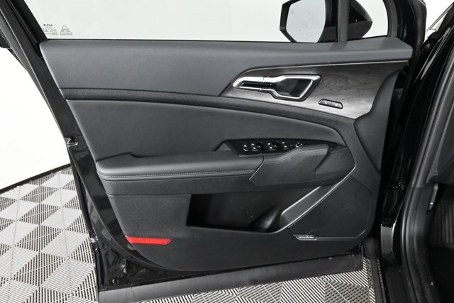 new 2025 Kia Sportage car, priced at $35,795
