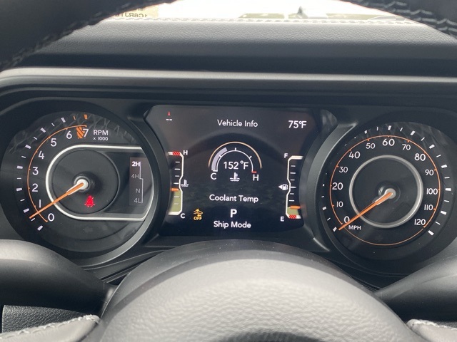 new 2025 Jeep Gladiator car, priced at $44,207