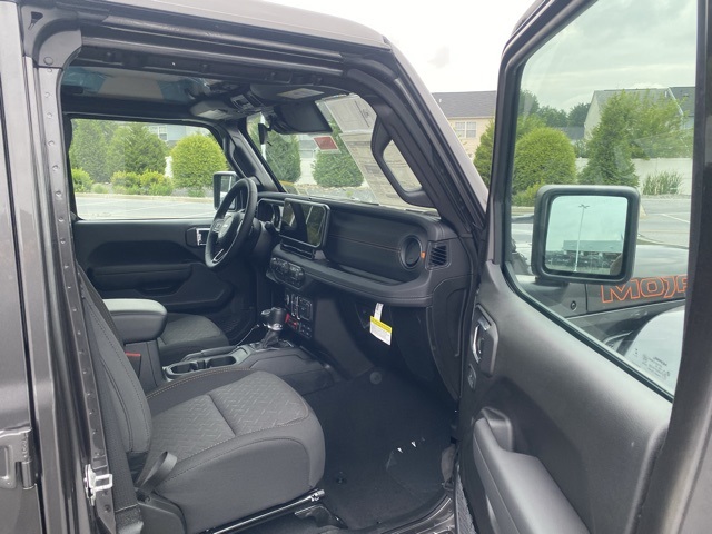 new 2025 Jeep Gladiator car, priced at $44,207
