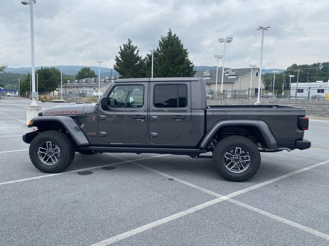 new 2025 Jeep Gladiator car, priced at $44,207