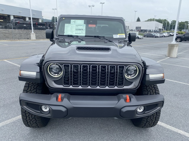 new 2025 Jeep Gladiator car, priced at $44,207