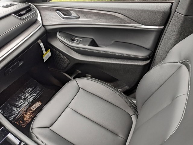 new 2025 Jeep Grand Cherokee L car, priced at $54,535