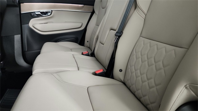 new 2026 Volvo XC90 Plug-In Hybrid car, priced at $81,875