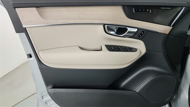 new 2026 Volvo XC90 Plug-In Hybrid car, priced at $81,875