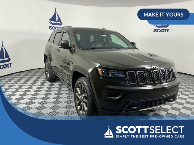 used 2016 Jeep Grand Cherokee car, priced at $18,705