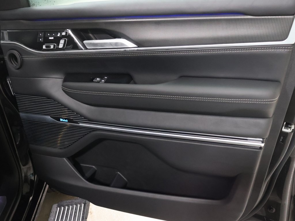 new 2025 Jeep Grand Wagoneer L car, priced at $97,404