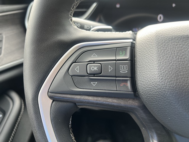 used 2023 Jeep Grand Cherokee car, priced at $36,500