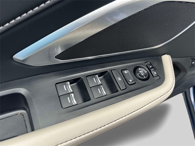 used 2025 Acura RDX car, priced at $40,250