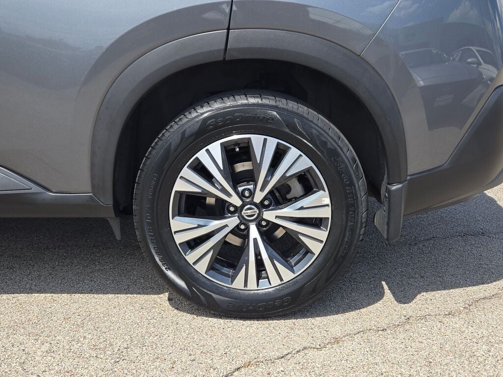 used 2021 Nissan Rogue car, priced at $22,500