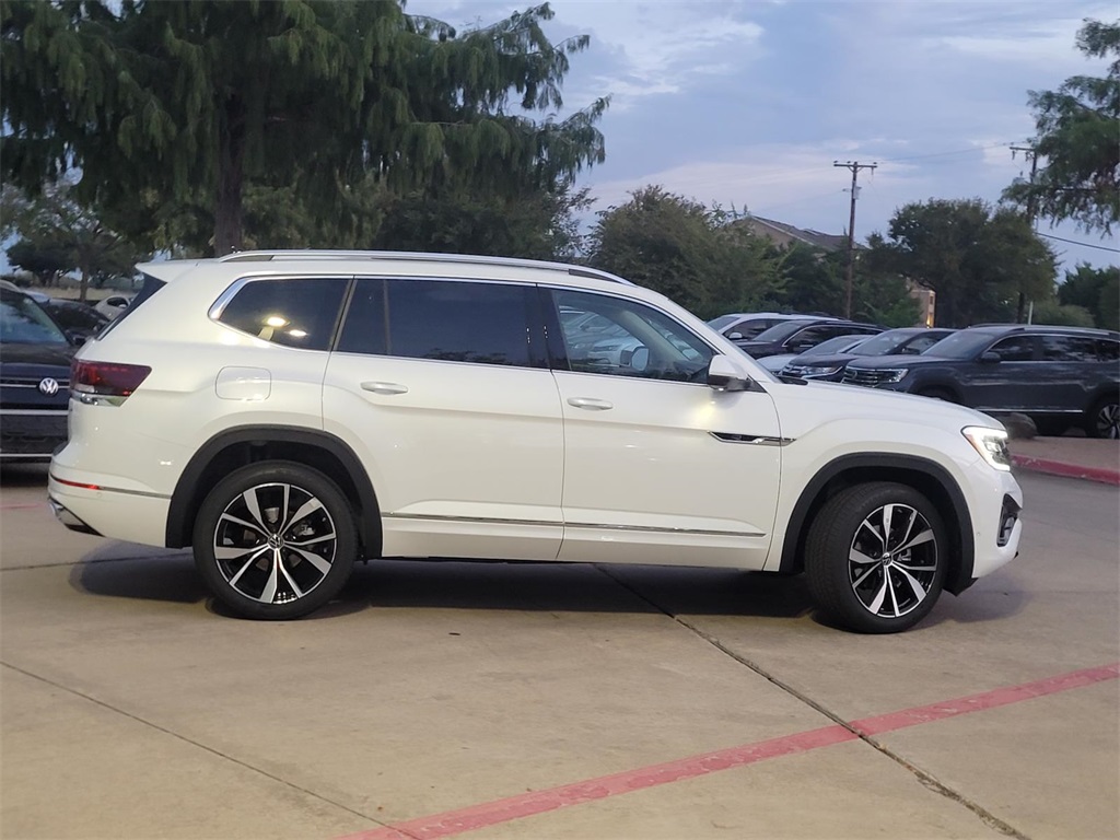 new 2026 Volkswagen Atlas car, priced at $53,118