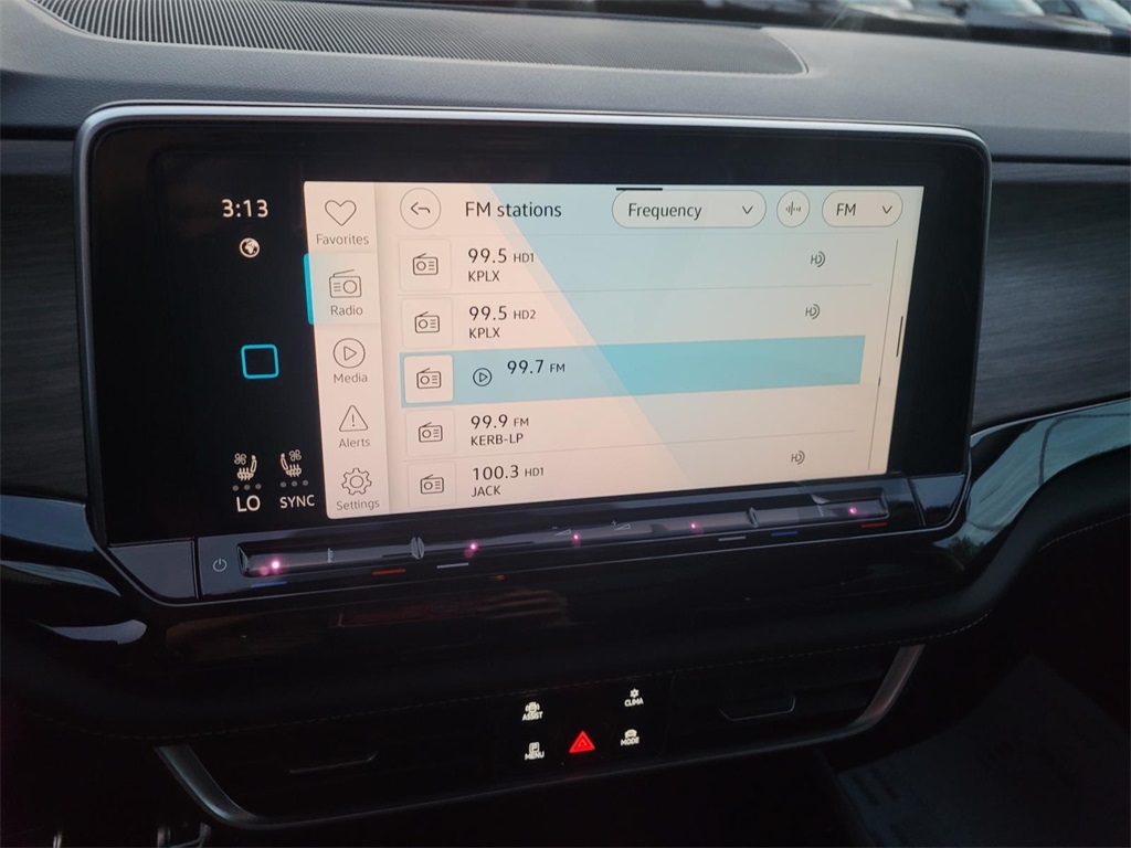 new 2026 Volkswagen Atlas car, priced at $53,118