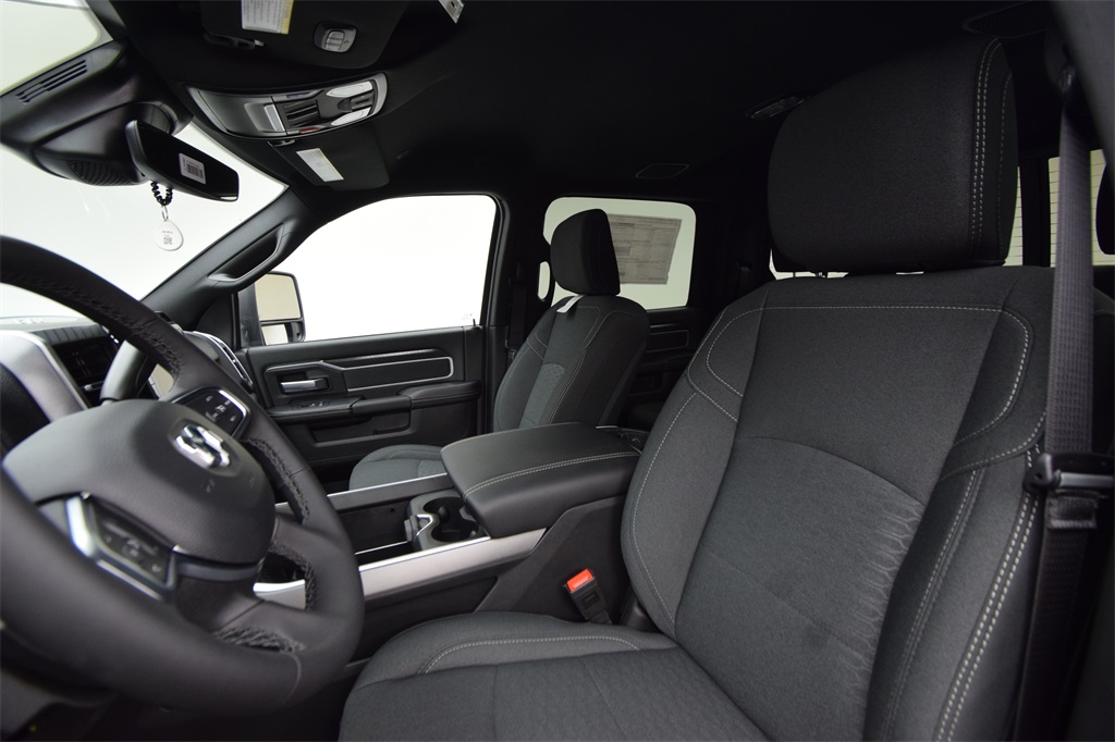new 2025 Ram 2500 car, priced at $60,922
