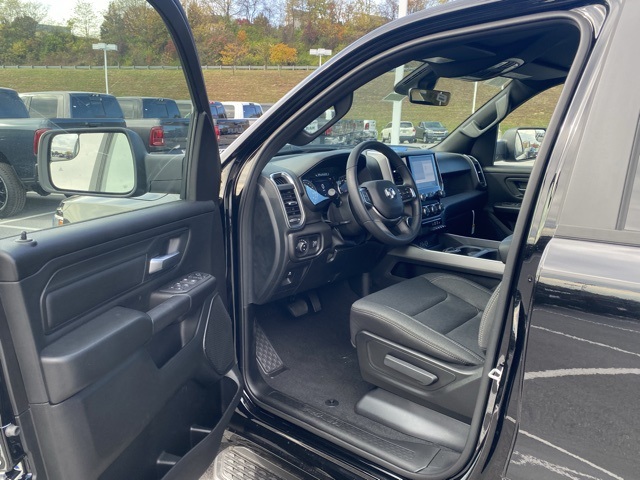 new 2025 Ram 1500 car, priced at $41,174