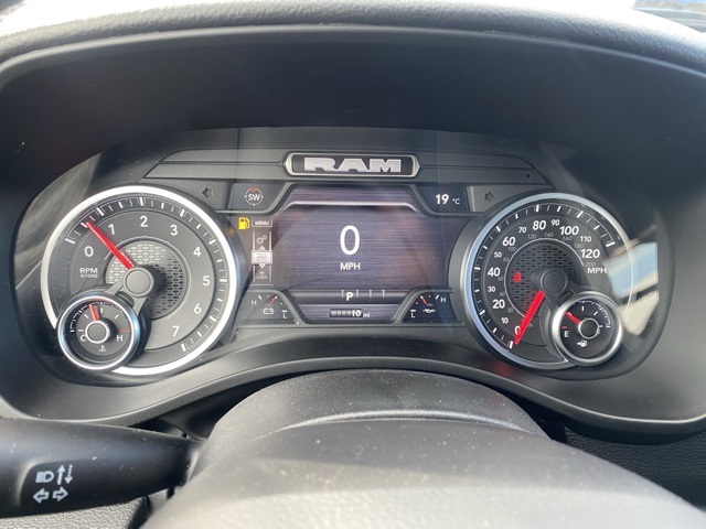 new 2025 Ram 1500 car, priced at $41,174