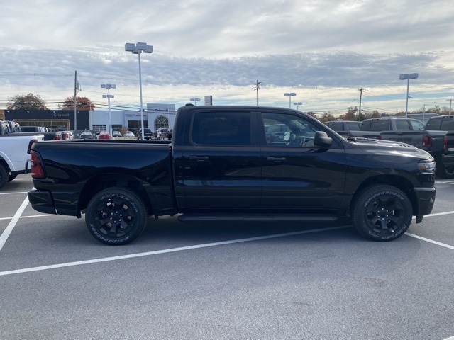 new 2025 Ram 1500 car, priced at $41,174
