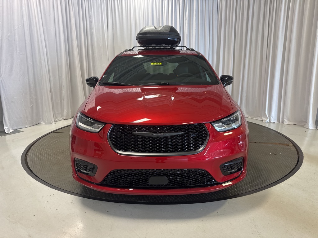 new 2025 Chrysler Pacifica car, priced at $44,615